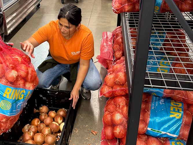 Solarity employees volunteering at the Selah Food Bank