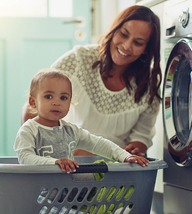 Mom-Daughter-Laundry