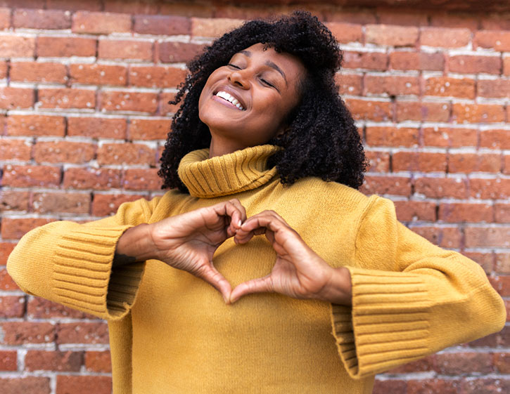heart hands 725x561